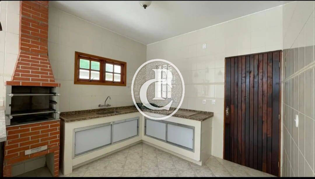 Casa, 3 quartos, 250 m² - Foto 9
