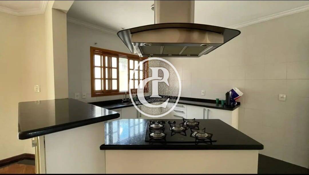 Casa, 3 quartos, 250 m² - Foto 29