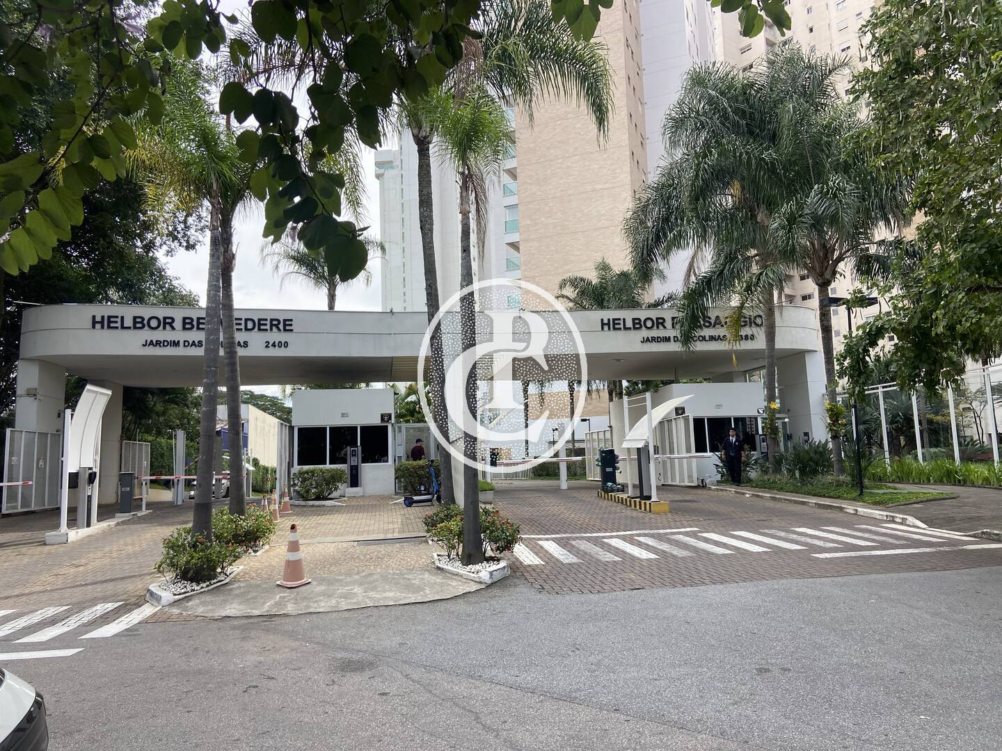 Apartamento, 4 quartos, 276 m² - Foto 1