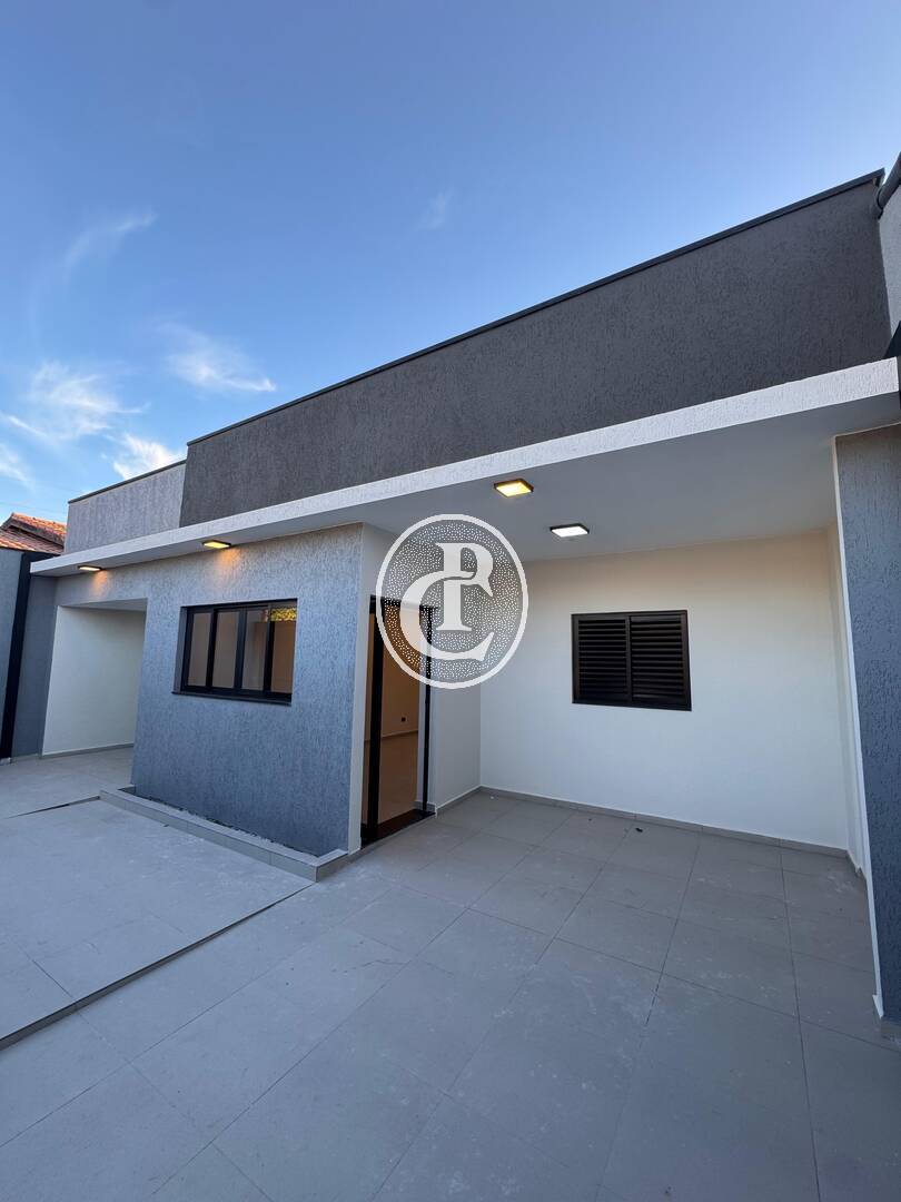 Casa, 3 quartos, 200 m² - Foto 1